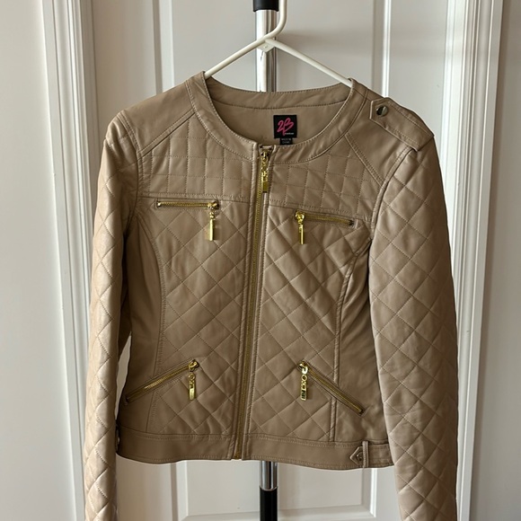 Quilted faux leather jacket - Picture 2 of 6